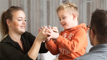 Peristeen® Anleitung bei Kindern